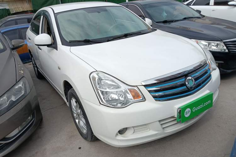 Used Dongfeng Junfeng E11K 2019 Standard Model Exterior 1