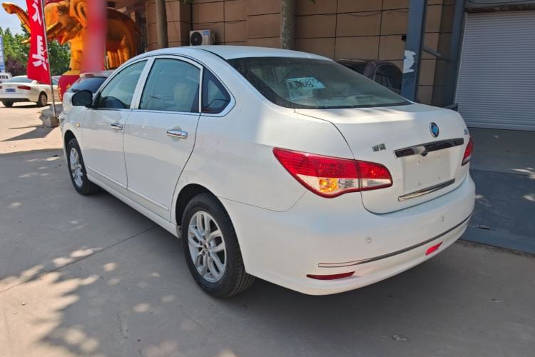 Used Dongfeng Junfeng E11K 2019 Standard Model Exterior 2