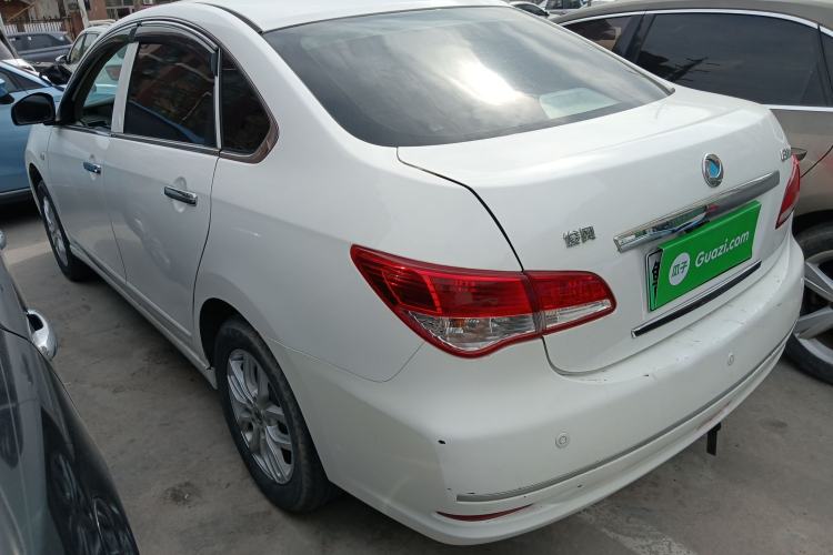 Used Dongfeng Junfeng E11K 2019 Standard Model Exterior 2