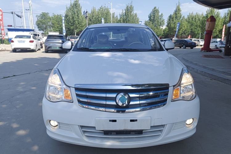 Used Dongfeng Junfeng E11K 2019 Standard Model Front