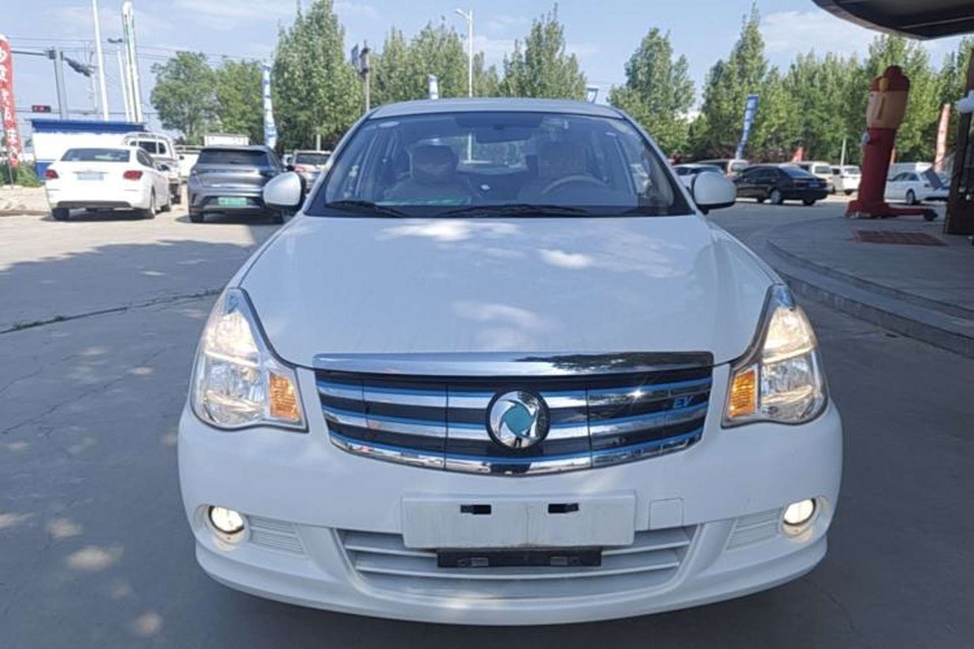 Used Dongfeng Junfeng E11K 2019 Standard Model Front