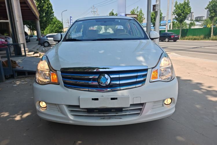 Used Dongfeng Junfeng E11K 2019 Standard Model Front