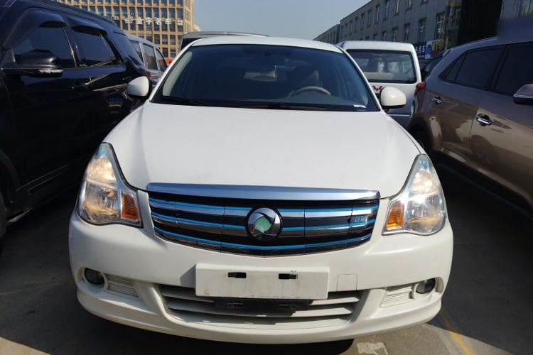 Used Dongfeng Junfeng E11K 2019 Standard Model Front
