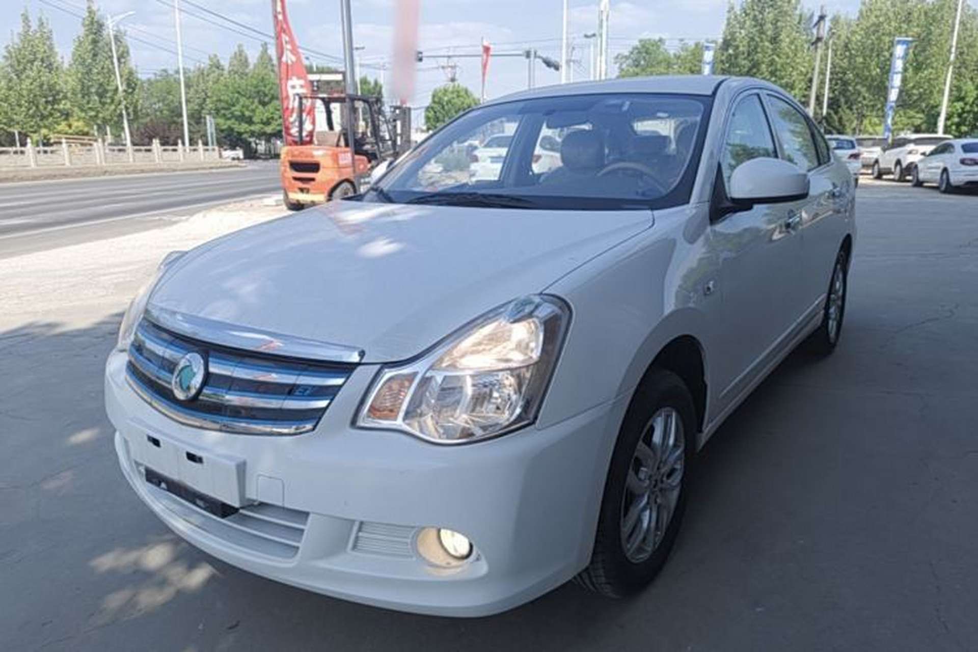 Used Dongfeng Junfeng E11K 2019 Standard Model Front Left 45 Deg