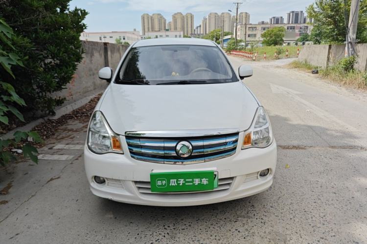 Used Dongfeng Junfeng E11K 2019 ES360 Battery-Swap Version 46.7 kWh Front