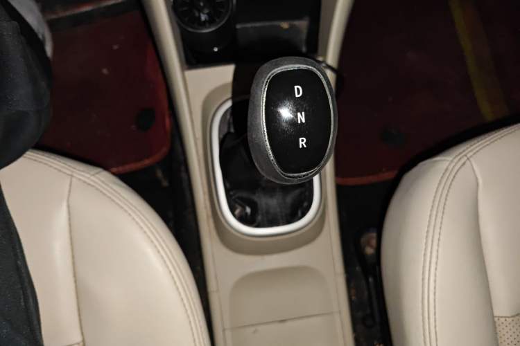 Used Dongfeng Junfeng E11K 2019 Standard Model Gear Lever