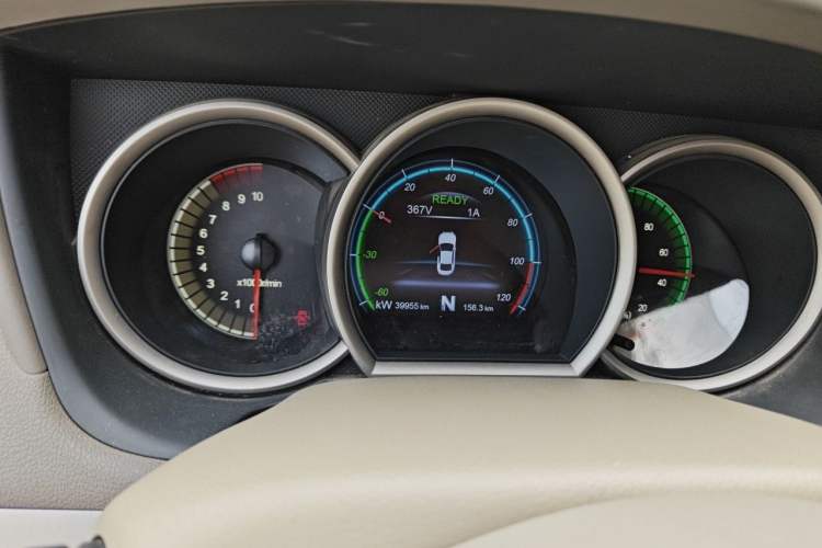 Used Dongfeng Junfeng E11K 2019 ES360 Battery-Swap Version 46.7 kWh Instrument Cluster