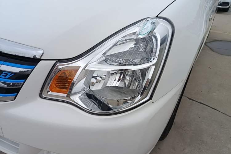 Used Dongfeng Junfeng E11K 2019 Standard Model Left Front Headlight