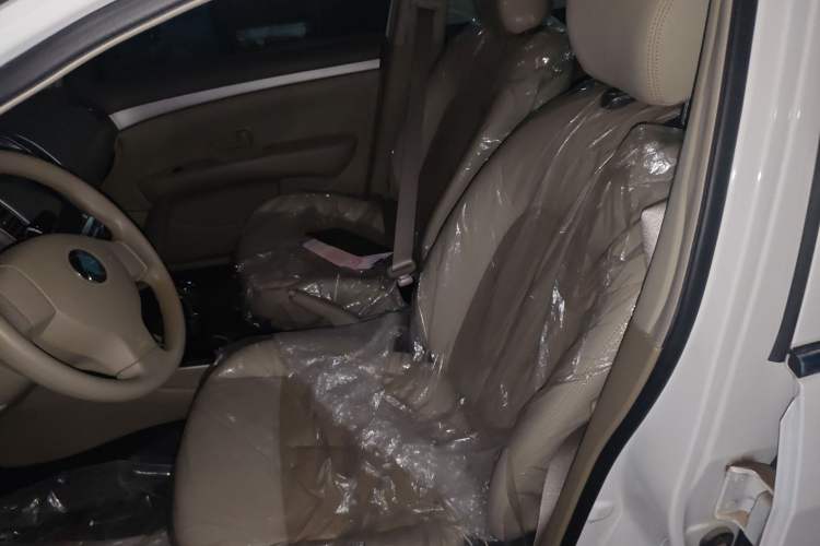 Used Dongfeng Junfeng E11K 2019 ES360 Battery-Swap Version 46.7 kWh Left Front Seat