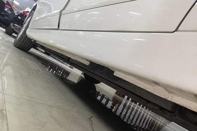 Used Dongfeng Junfeng E11K 2019 Standard Model Left Side Sill