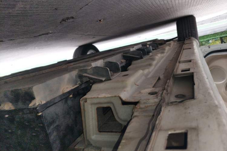 Used Dongfeng Junfeng E11K 2019 Standard Model Left Side Sill