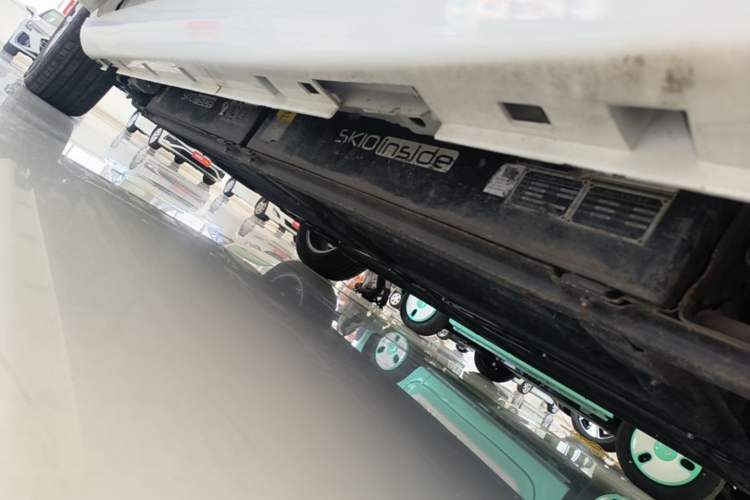 Used Dongfeng Junfeng E11K 2019 Standard Model Left Side Sill