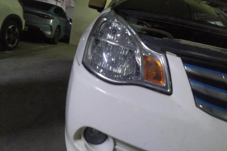 Used Dongfeng Junfeng E11K 2019 Standard Model Right Front Headlight