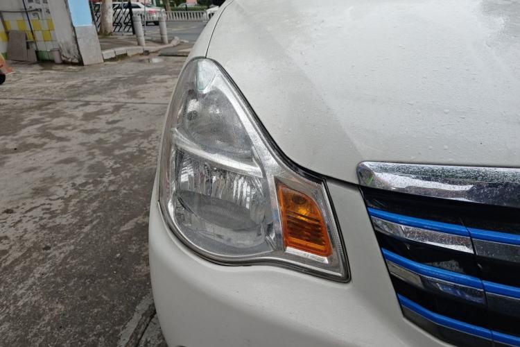Used Dongfeng Junfeng E11K 2019 Standard Model Right Front Headlight