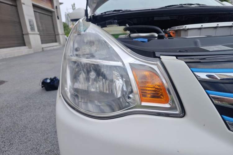 Used Dongfeng Junfeng E11K 2019 Standard Model Right Front Headlight