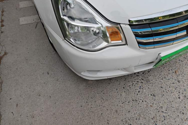 Used Dongfeng Junfeng E11K 2019 ES360 Battery-Swap Version 46.7 kWh Right Front Headlight