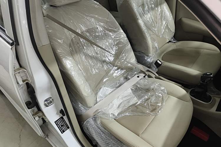 Used Dongfeng Junfeng E11K 2019 Standard Model Right Front Seat