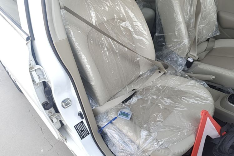 Used Dongfeng Junfeng E11K 2019 Standard Model Right Front Seat