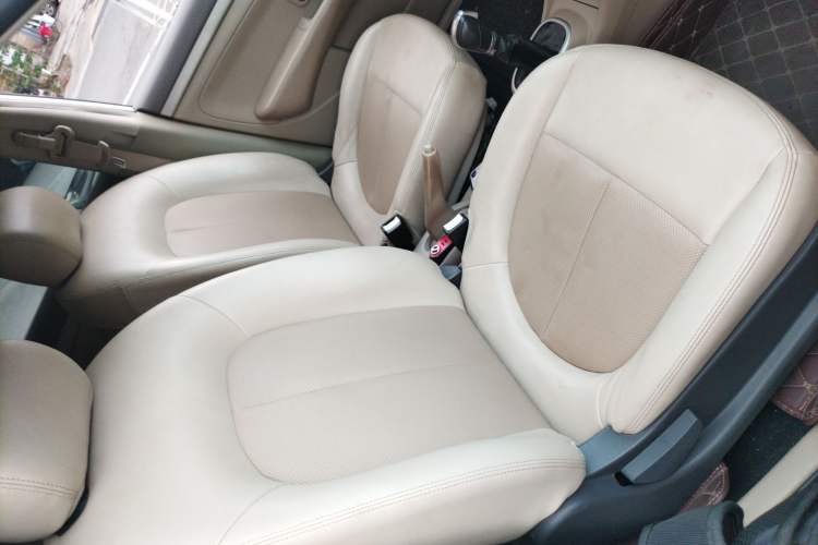 Used Dongfeng Junfeng E11K 2019 Standard Model Right Front Seat