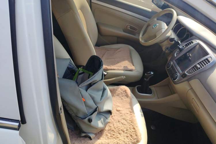 Used Dongfeng Junfeng E11K 2019 Standard Model Right Front Seat