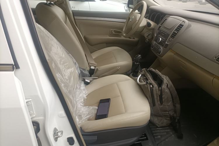 Used Dongfeng Junfeng E11K 2019 Standard Model Right Front Seat