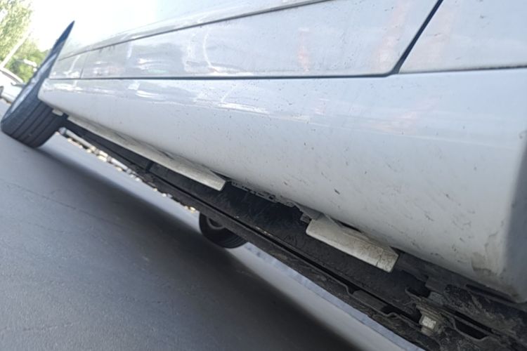 Used Dongfeng Junfeng E11K 2019 Standard Model Right Side Sill