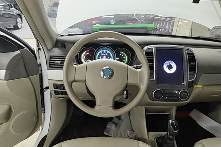 Used Dongfeng Junfeng E11K 2019 Standard Model Steering Wheel
