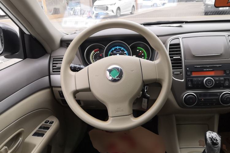 Used Dongfeng Junfeng E11K 2019 ES360 Battery-Swap Version 46.7 kWh Steering Wheel