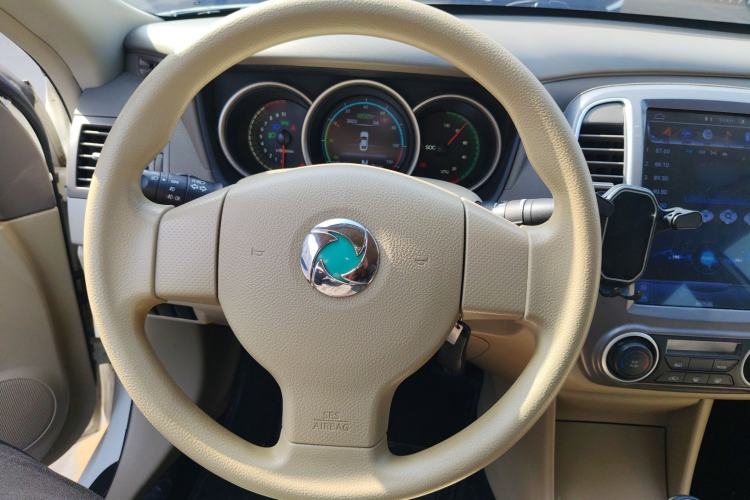 Used Dongfeng Junfeng E11K 2019 Standard Model Steering Wheel