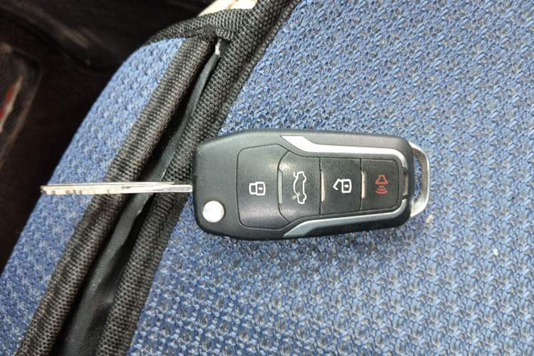 Used Dongfeng Junfeng E11K 2019 Standard Model Vehicle Key
