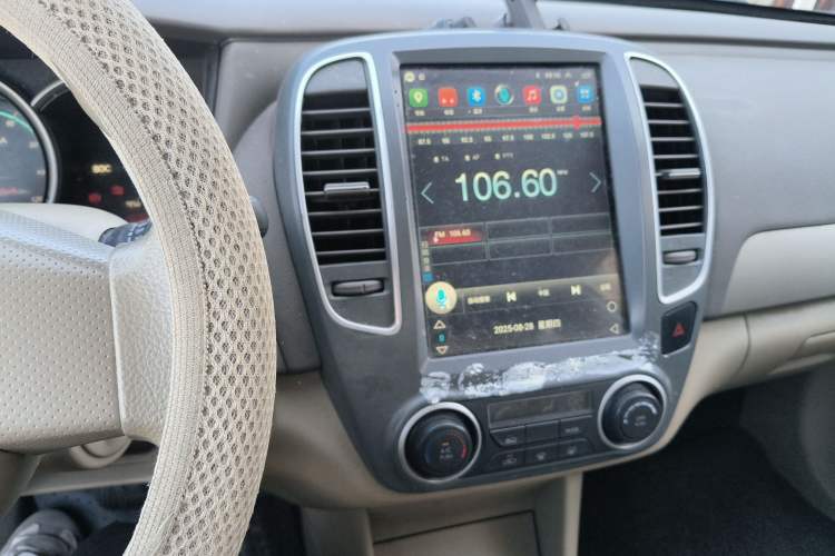 Used Dongfeng Junfeng E11K 2021 60.43 kWh Battery-Swap Version Audio And AC Panel