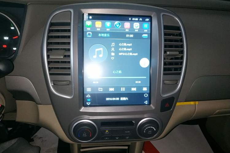 Used Dongfeng Junfeng E11K 2021 60.43 kWh Battery-Swap Version Audio And AC Panel