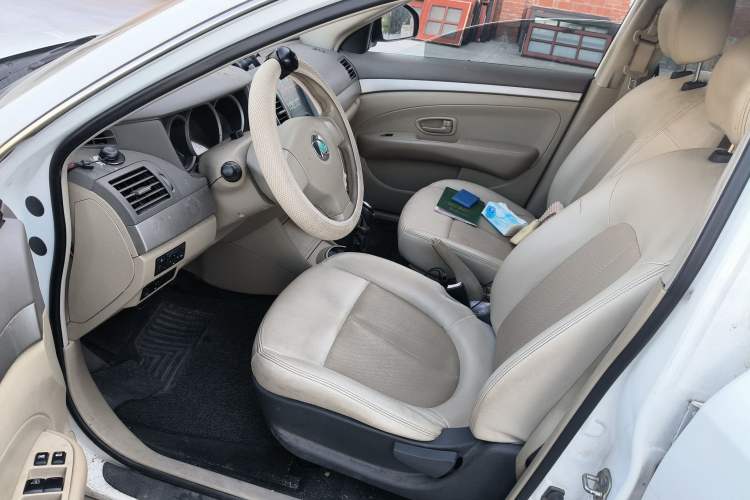 Used Dongfeng Junfeng E11K 2021 60.43 kWh Battery-Swap Version Driver Seat