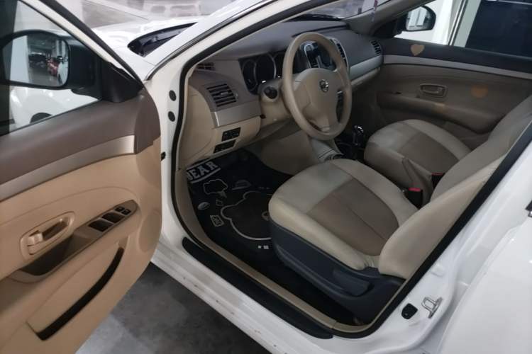 Used Dongfeng Junfeng E11K 2021 60.43 kWh Battery-Swap Version Driver Seat