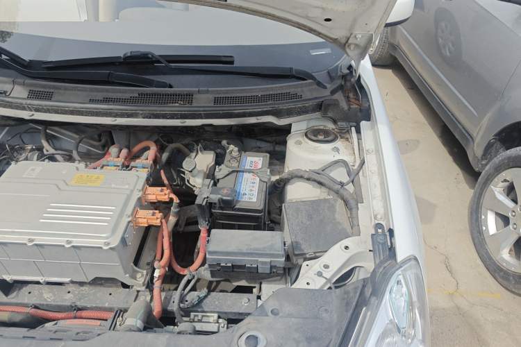 Used Dongfeng Junfeng E11K 2021 60.43 kWh Battery-Swap Version Engine Bay Left