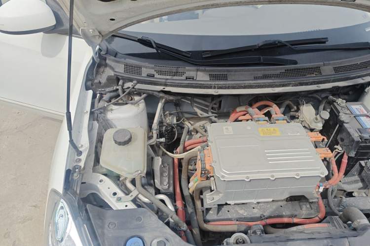 Used Dongfeng Junfeng E11K 2021 60.43 kWh Battery-Swap Version Engine Bay Right
