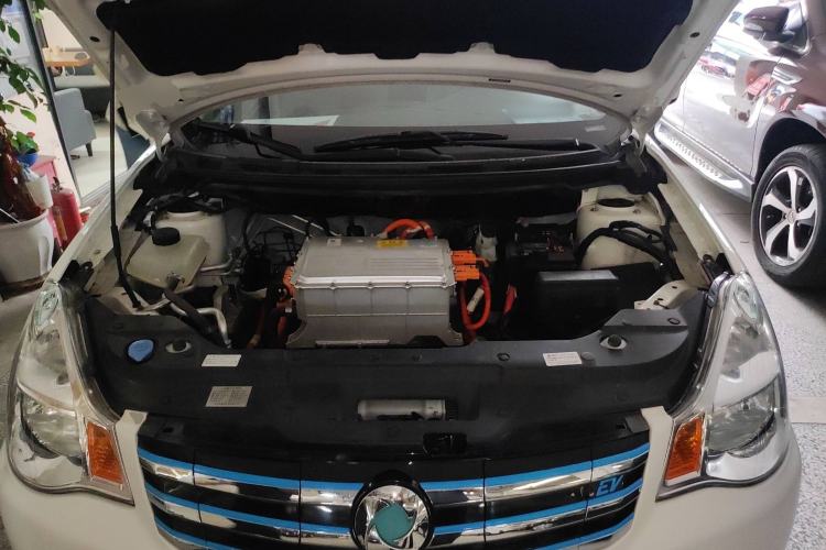 Used Dongfeng Junfeng E11K 2021 60.43 kWh Battery-Swap Version Engine Bay