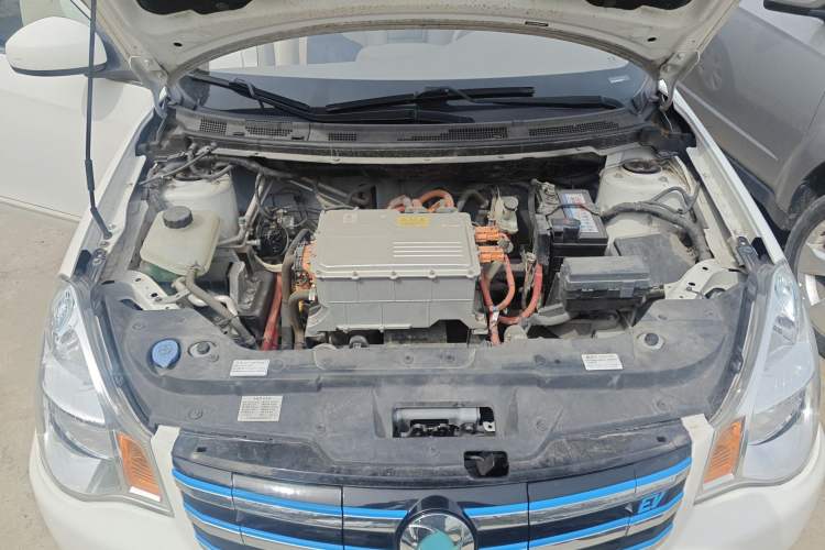 Used Dongfeng Junfeng E11K 2021 60.43 kWh Battery-Swap Version Engine Bay
