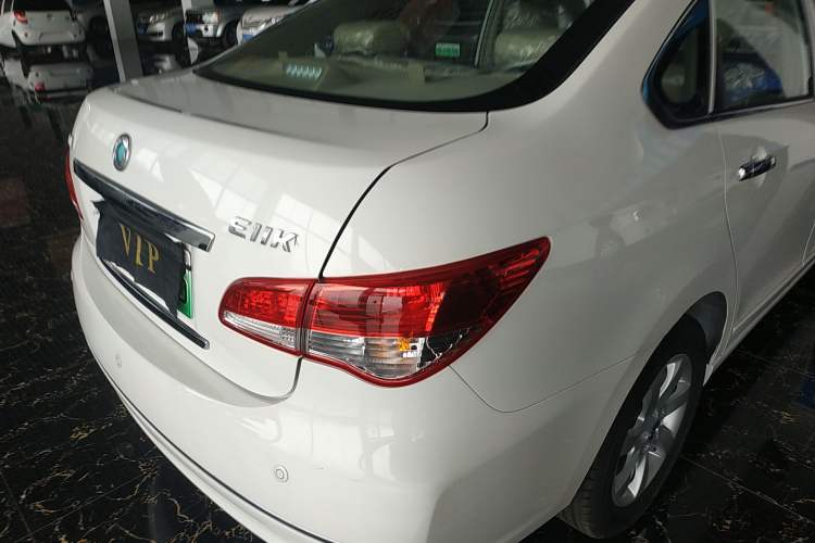 Used Dongfeng Junfeng E11K 2021 60.43 kWh Battery-Swap Version Exterior 3
