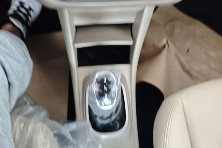 Used Dongfeng Junfeng E11K 2021 60.43 kWh Battery-Swap Version Gear Lever