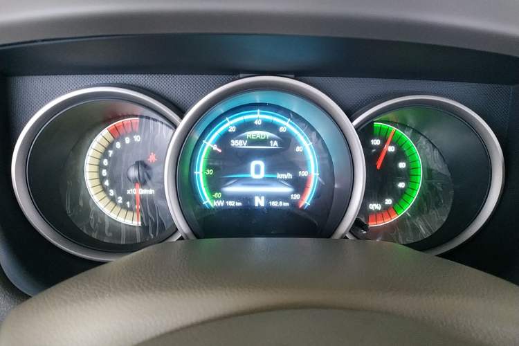 Used Dongfeng Junfeng E11K 2021 60.43 kWh Battery-Swap Version Instrument Cluster