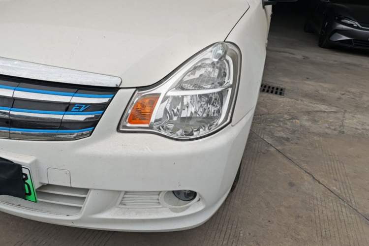 Used Dongfeng Junfeng E11K 2021 60.43 kWh Battery-Swap Version Left Front Headlight