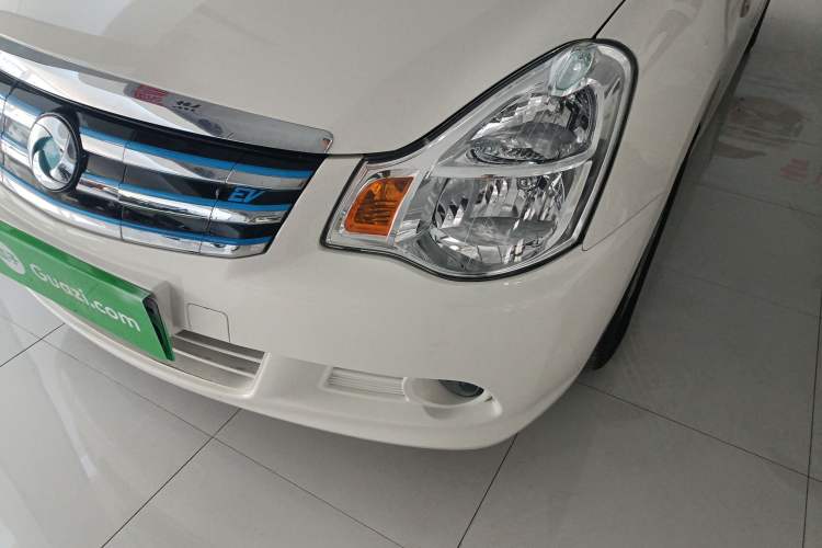 Used Dongfeng Junfeng E11K 2021 60.43 kWh Battery-Swap Version Left Front Headlight