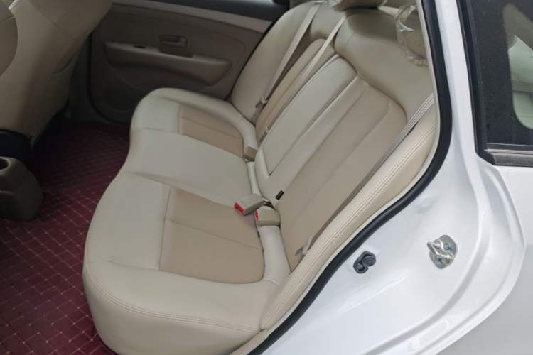 Used Dongfeng Junfeng E11K 2021 60.43 kWh Battery-Swap Version Left Rear Seat
