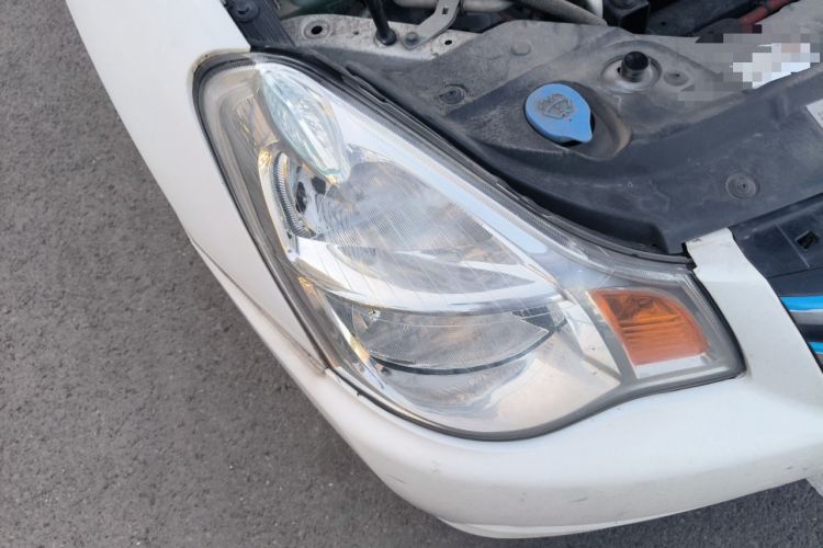 Used Dongfeng Junfeng E11K 2021 60.43 kWh Battery-Swap Version Right Front Headlight