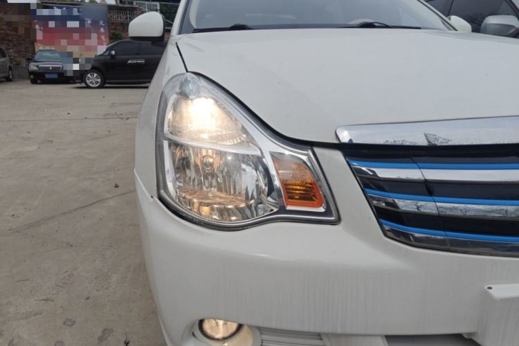 Used Dongfeng Junfeng E11K 2021 60.43 kWh Battery-Swap Version Right Front Headlight