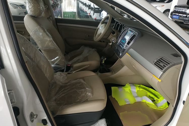 Used Dongfeng Junfeng E11K 2021 60.43 kWh Battery-Swap Version Right Front Seat