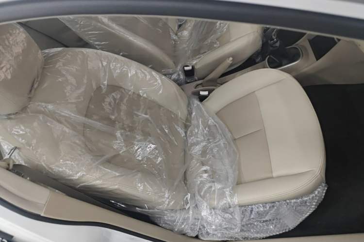 Used Dongfeng Junfeng E11K 2021 60.43 kWh Battery-Swap Version Right Front Seat