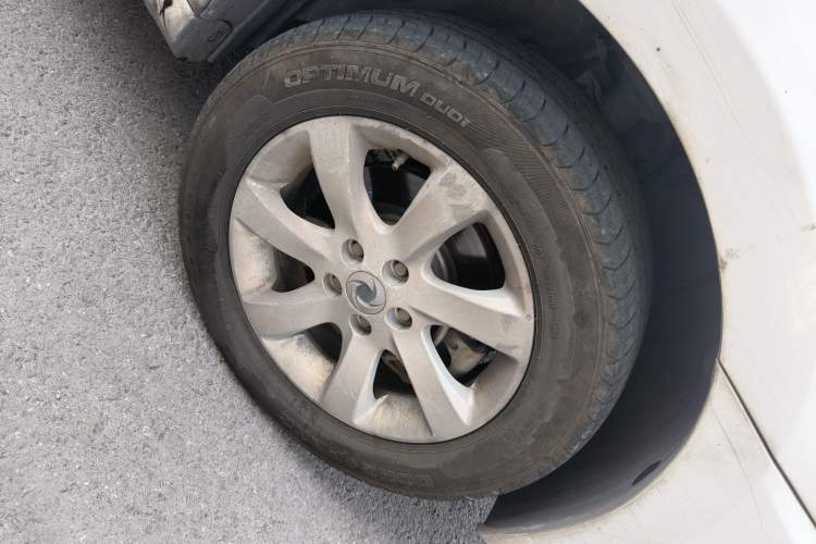 Used Dongfeng Junfeng E11K 2021 60.43 kWh Battery-Swap Version Right Front Wheel Hub