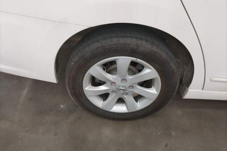 Used Dongfeng Junfeng E11K 2021 60.43 kWh Battery-Swap Version Right Rear Wheel Hub